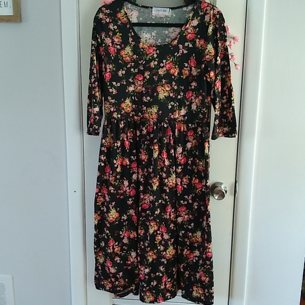 Floral dress - Picture 1 of 5